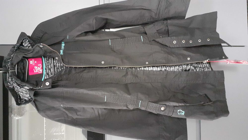 Nowa kurtka parka firmy Cropp rozmiar 38