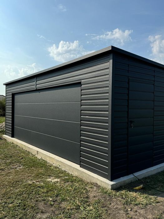 Nowoczesny Garaż 7x6 brama segmentowa konstrukcja profil ocynkowany