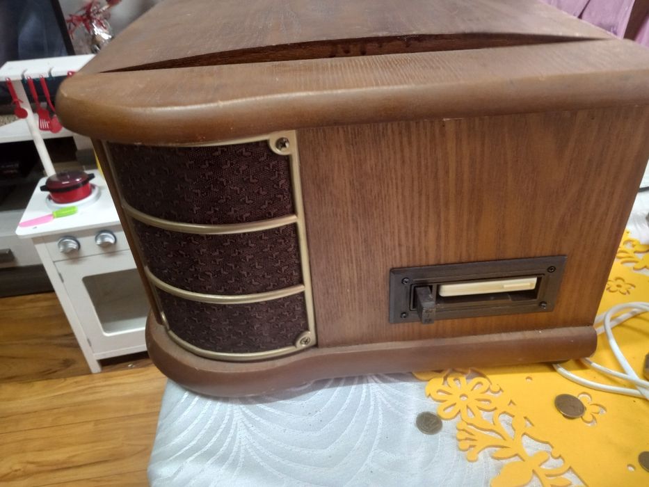 Sprzedam  gramofon 5 w 1 retro.
