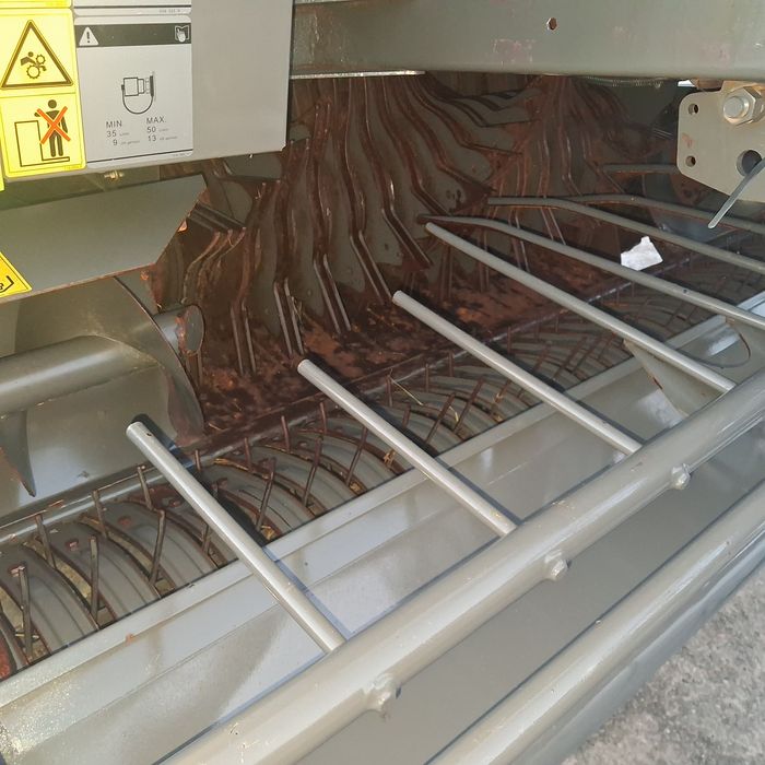 Prasa claas 374 RC transport gratis