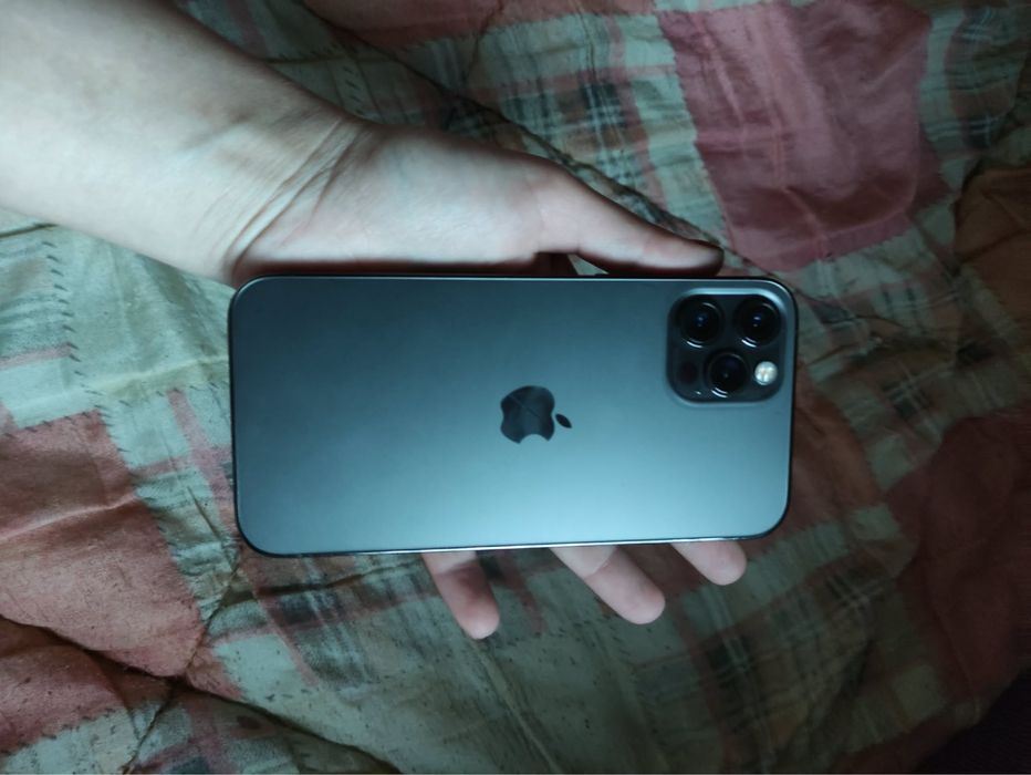 Обмін iPhone 12 Pro (рівноцінний / без доплати)