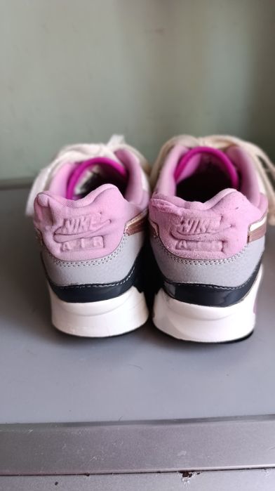 Жіночі кросівки, красовки Nike Air Max ST