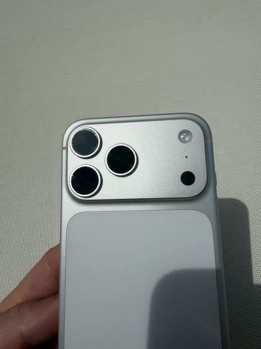 Iphone 17 pro max 256 gb silver
