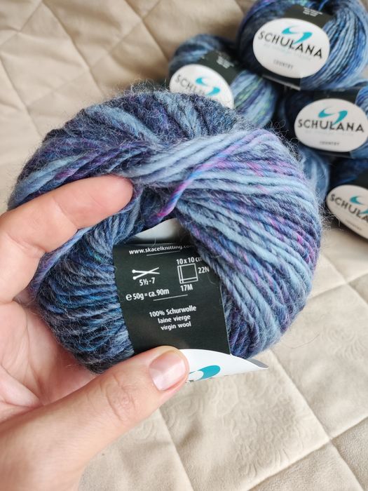 Нитки для вязання 100 %шерсть