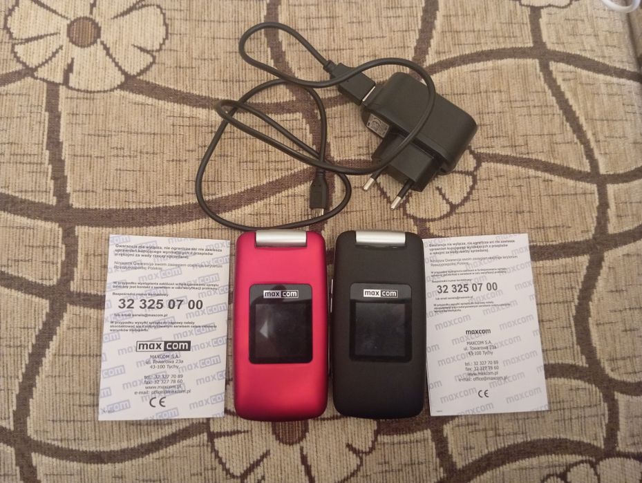 Dwa telefony maxcom MM824