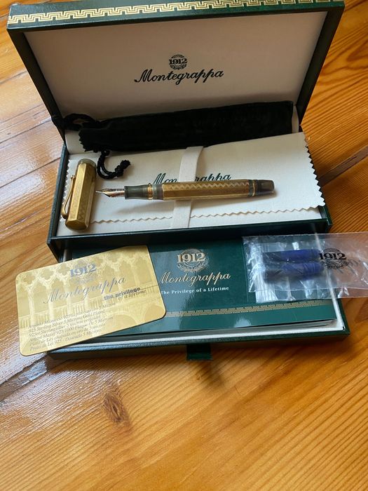 Caneta Montegrappa Eleganza - Vermeil NOVA