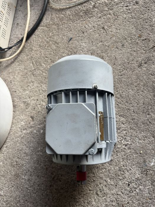 Silnik elektryczny 0.55kW