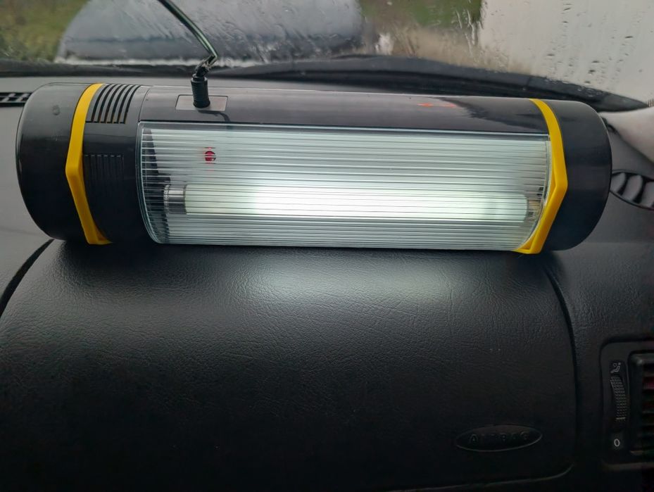 Проблискові маячки з сиреною