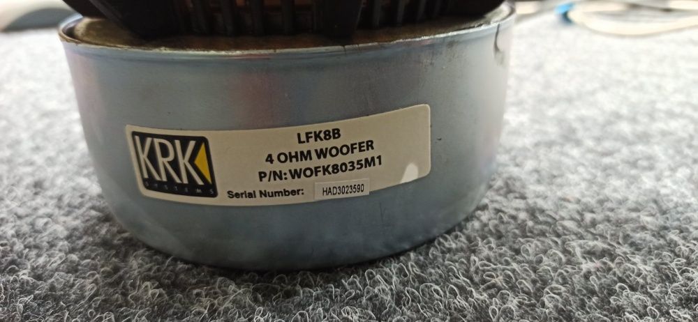 Активные студийные мониторы KRK VXT8 вуфер