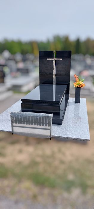 Promocja/wyprzedaż  nagrobków granitowych, pomniki granitowe