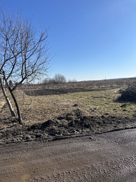 Продаж земельної ділянки в с.Суховоля під будівництво