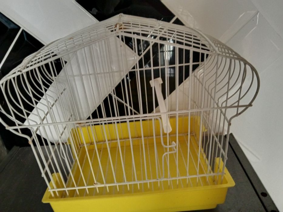 Продам клітку для папуг як нова