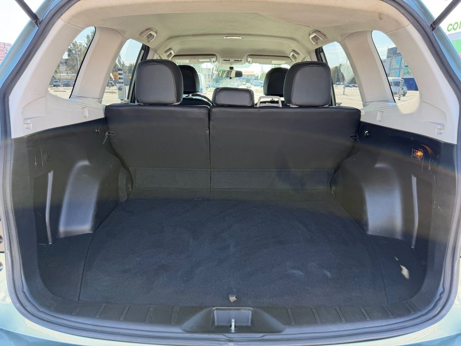 Продам Subaru Forester 2015 год, 2.5 бензин