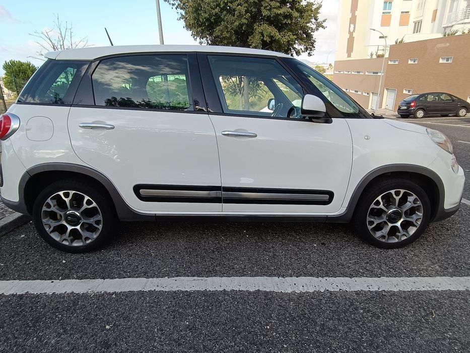 Fiat 500L MultiJet 1.3  Trekking com repro
