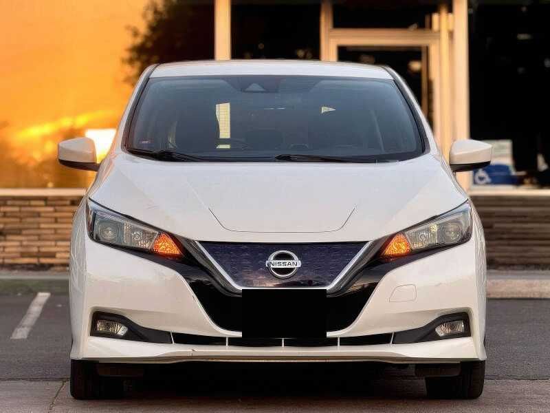 2022 Nissan LEAF SV