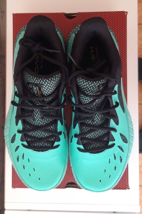 Ténis, sapatilhas de basquetebol UNDER ARMOUR - Artigo NOVO.