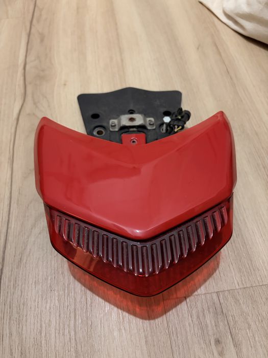 Farol traseiro original ducati hypermotard 1100