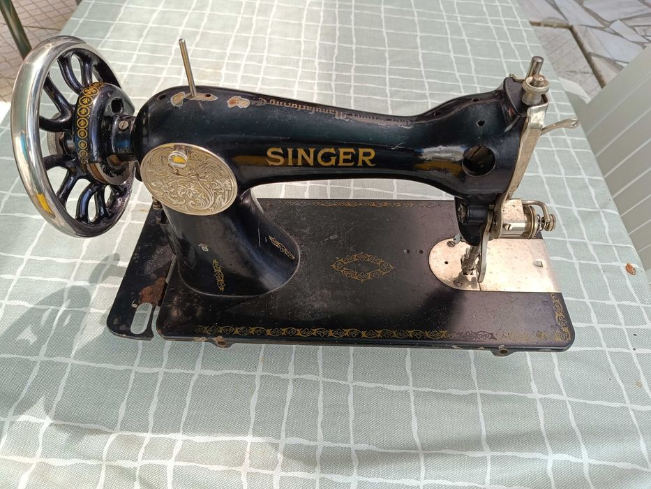 Maquina de costura Singer