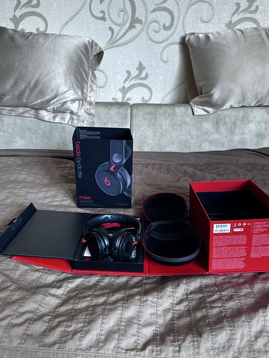 Нушники beats by dr. Dre mixr David Guetta