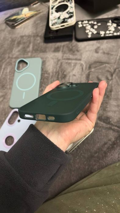 Продам чохли для iPhone 16