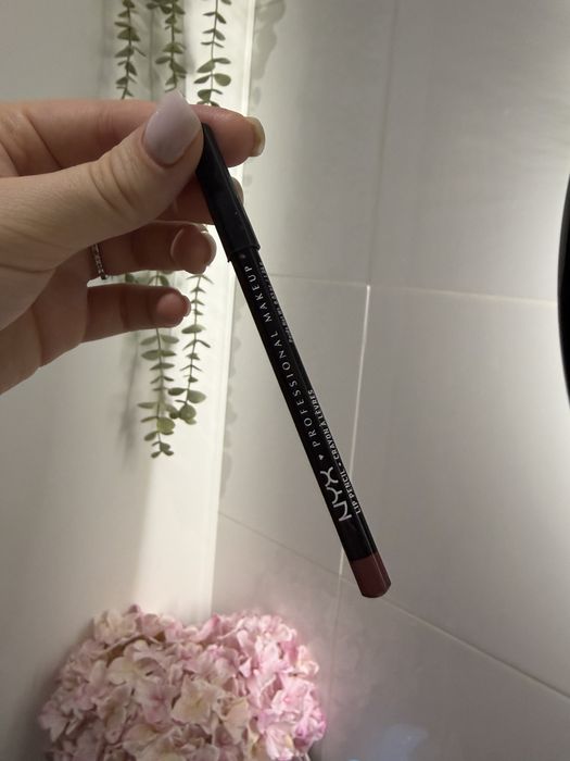 NYX konturówka Mauve
