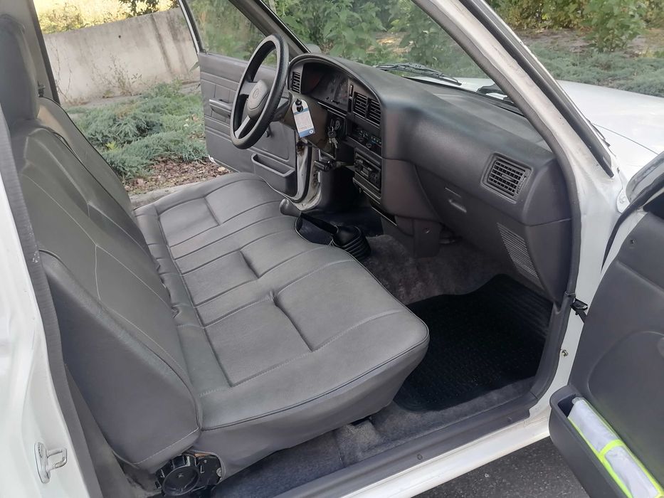 Toyota Hilux 2.4D 3 lugares