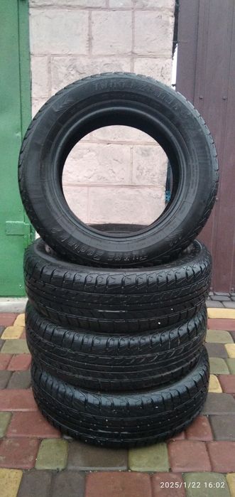 Продаю літню резину б/у .