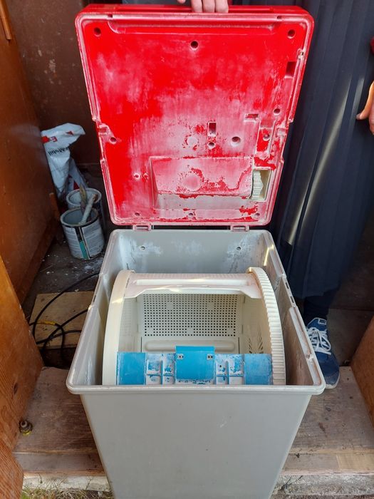 Пральна машинка полуавтомат