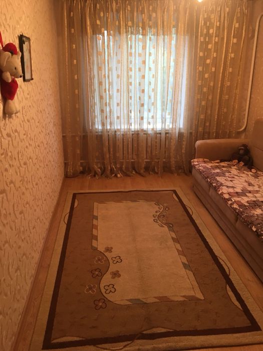 Продам 5-кімнатну квартиру