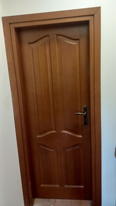 Drzwi wewnętrzne z drewna