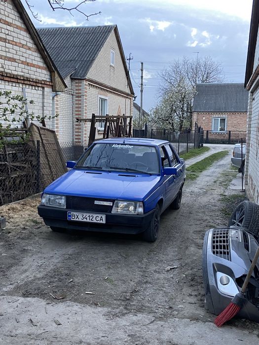 Продам рено 9 1.3