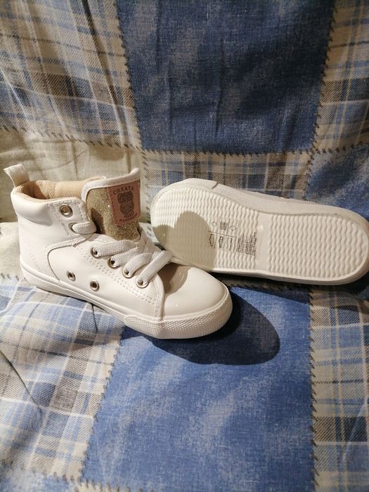 Create happiness H&M дівчачі кедикі