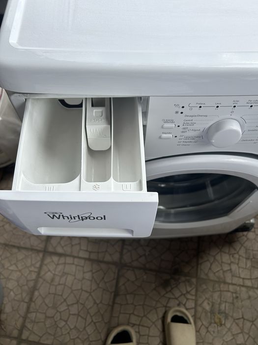 Máquina de Lavar a Roupa Whirlpool 7kg
