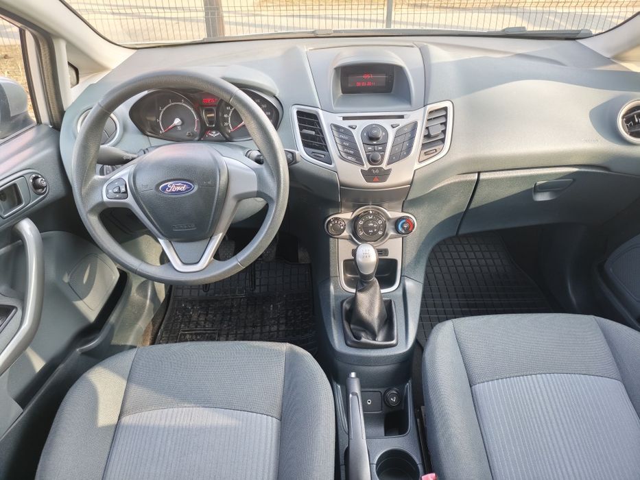 Fiesta  102tyś.km. Cała oryginalna.  2011r.