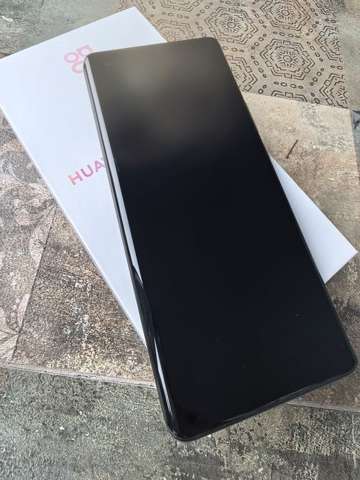 Telefon Huawei Nova 11 Pro w doskonałym stanie, jak nowy