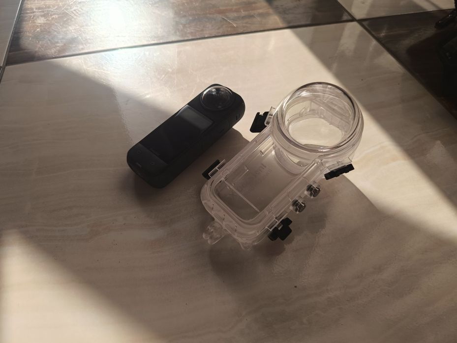 Kamera Insta 360 X4