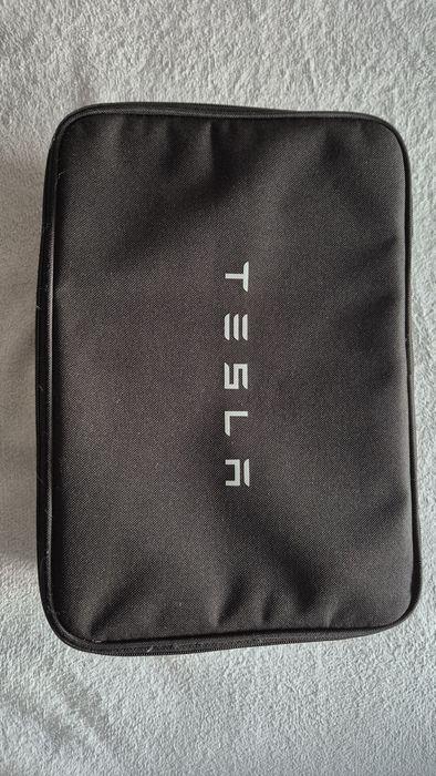 Gancho de Reboque Tesla