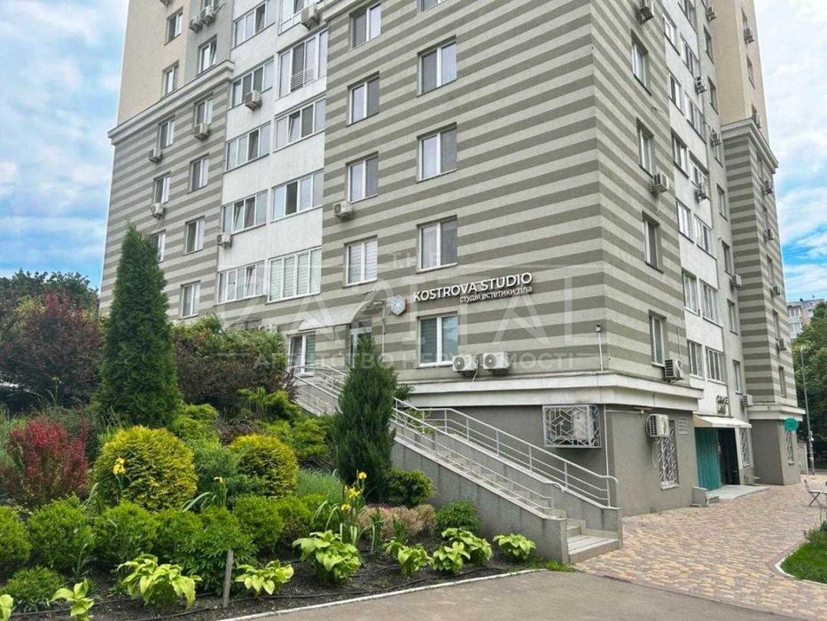 Продаж 3к квартири, пер. Тбіліський, метро Політех, Шевченківський р-н