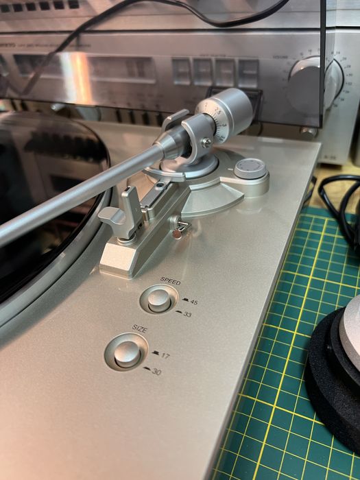 Gramofon Denon DP 300 F