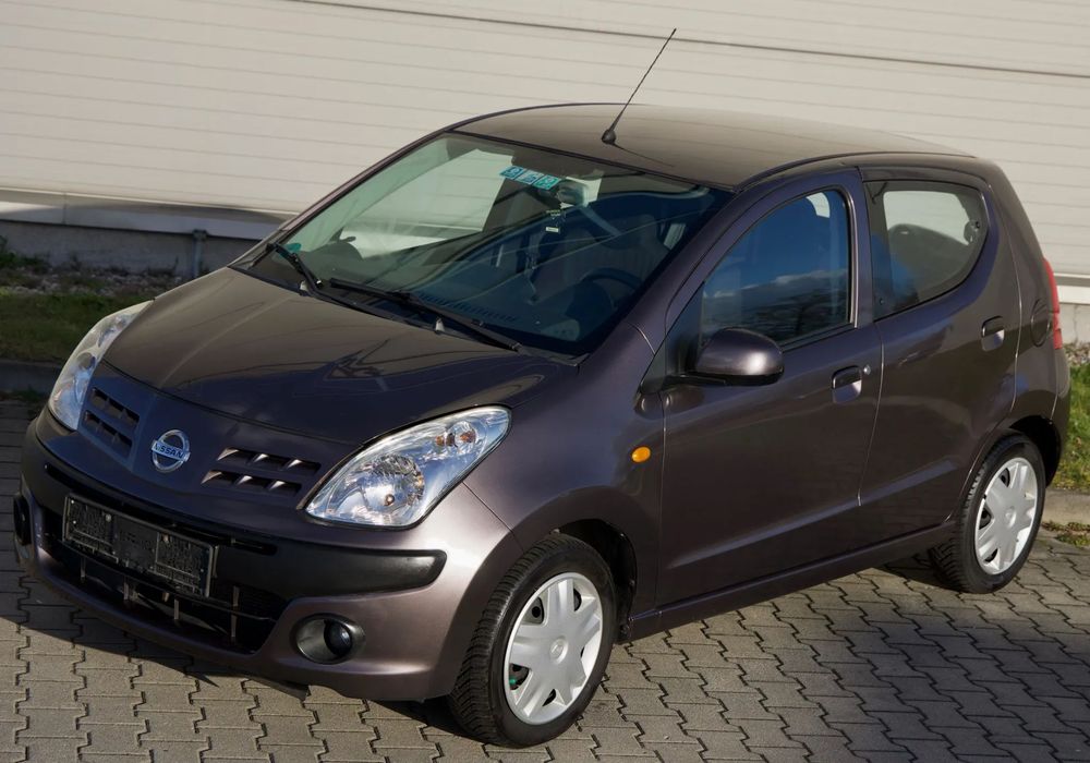 Nissan Pixo