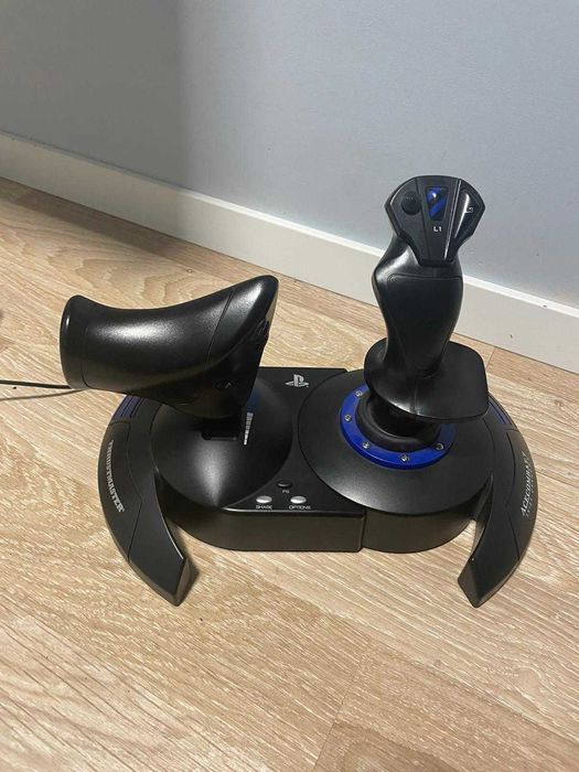 Thrustmaster T.Flight Hotas 4 PC/PS4