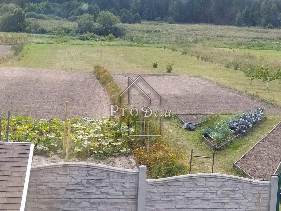Продаж ділянки під житлову забудову 42 сотки. с. Завалівка