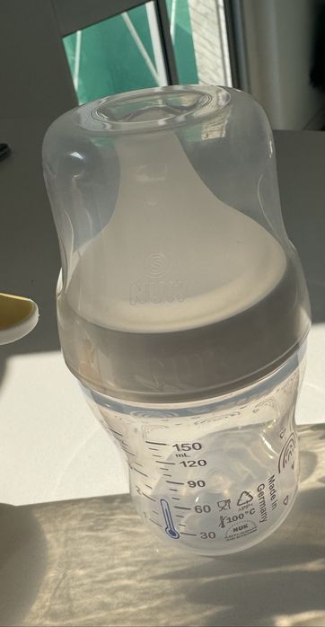 Conjunto para bebé à venda- Bomba tira-leite, aquecedor de biberões…