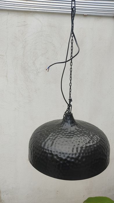 Candeeiro de teto em metal