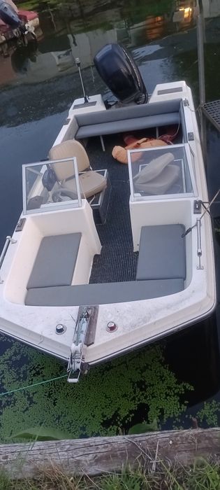 Łódź motorowa StarCraft