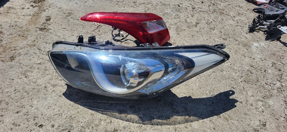 . Hyundai i 30  2   Lampa Przód  Lewa