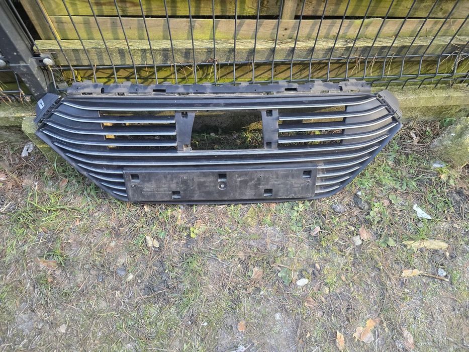 Hyundai ioniq grill atrapa ładna oryginał 86511-G2100