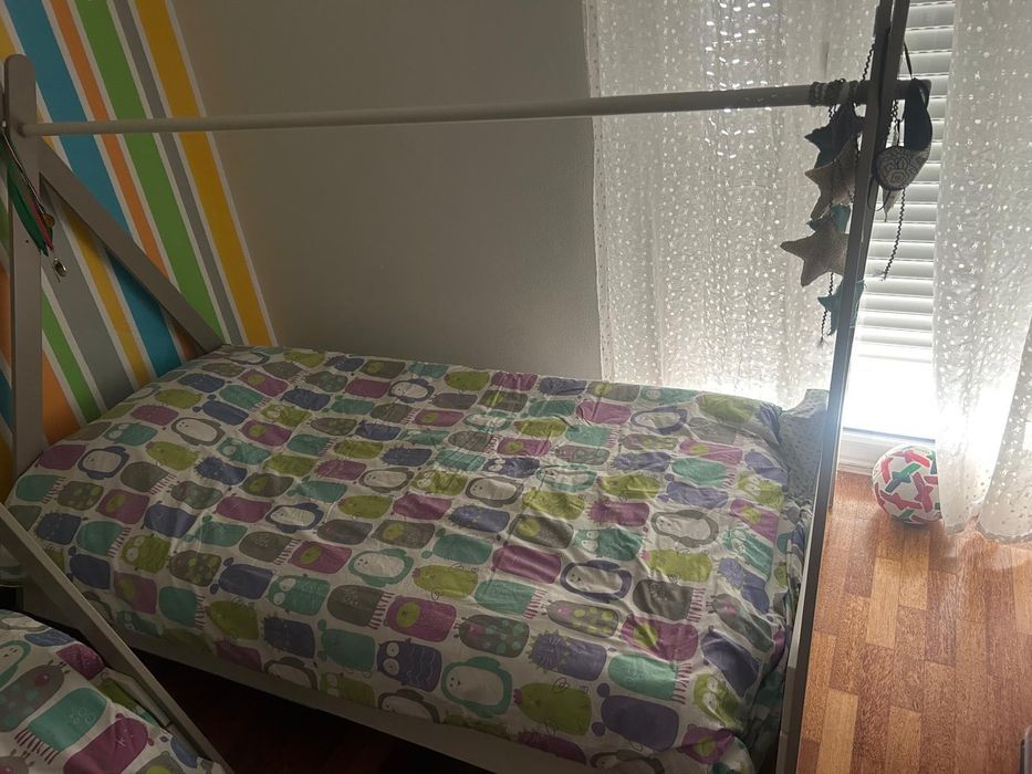 Cama de solteiro