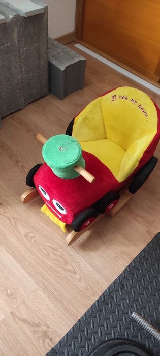Baloiço Comboio com música