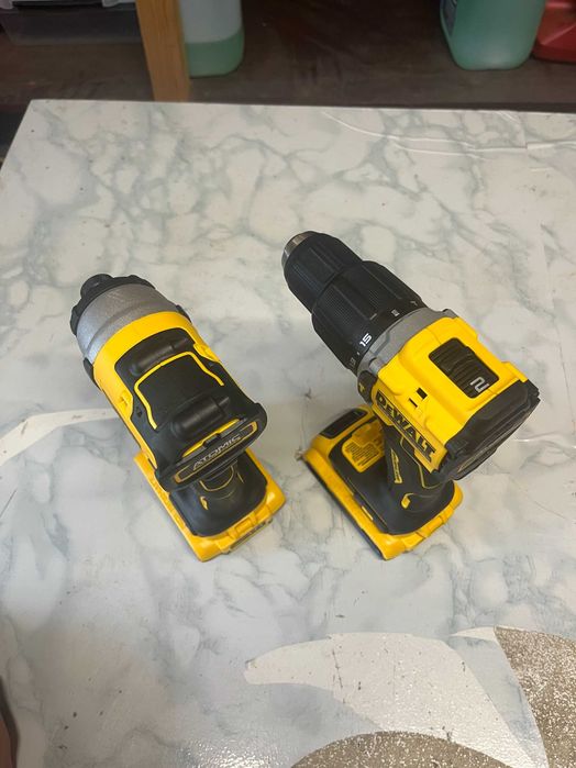 Dewalt Zestaw Narzędzi wkrętarka, zakrętarka i 2x bateria 2AH